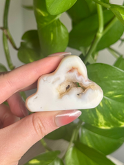 Druzy White Agate Cloud Carving Intuitive Pick